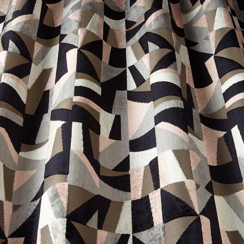 Contract Upholstery Geometrique Blush Crib 5 FR